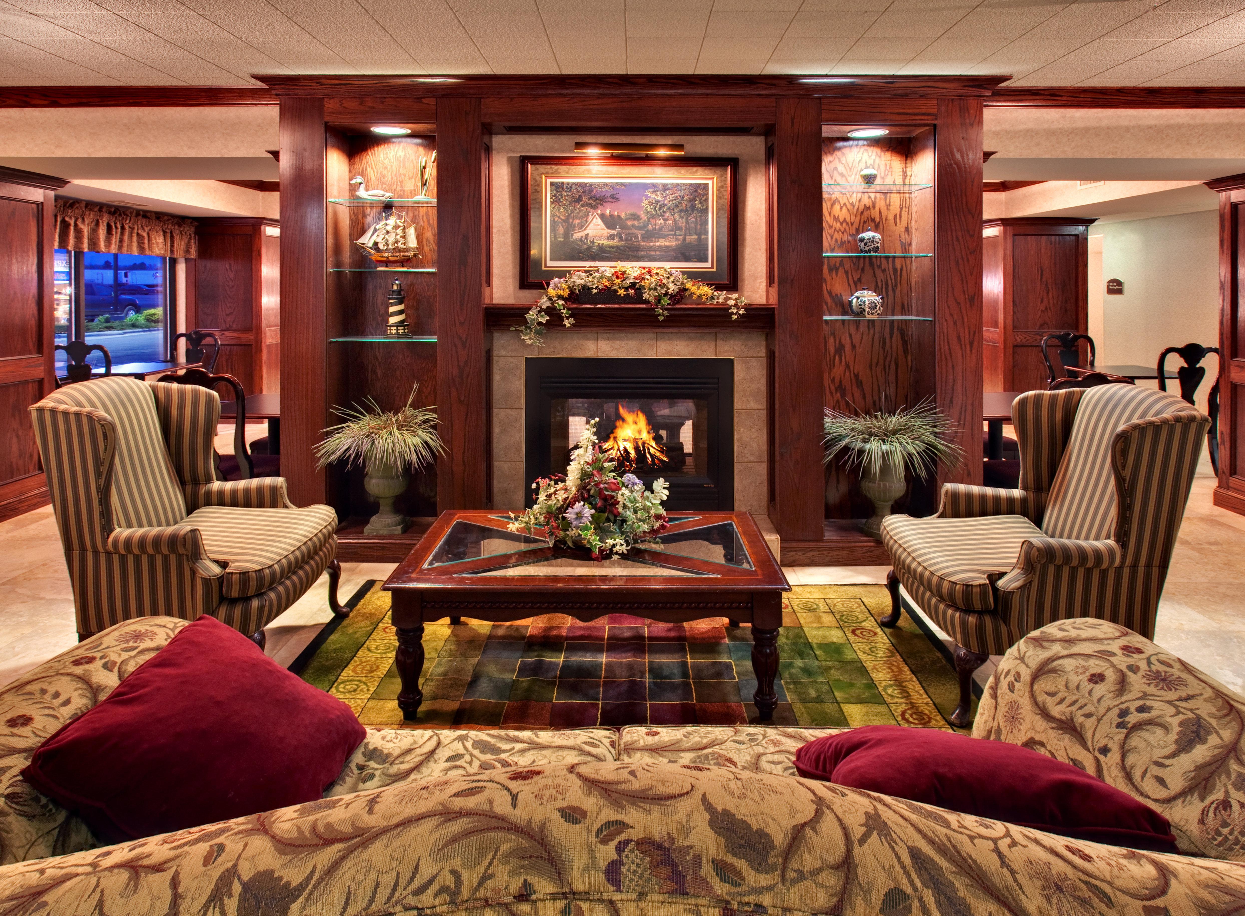 Best Western Watertown Inn & Suites Extérieur photo