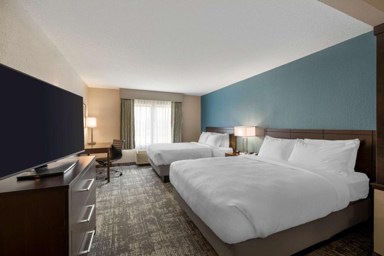 Best Western Watertown Inn & Suites Extérieur photo