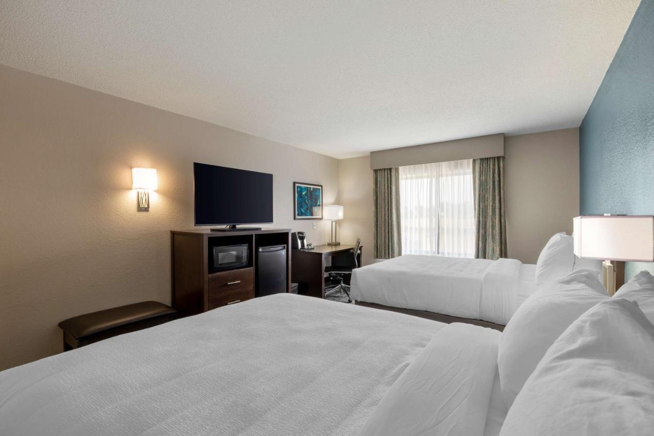 Best Western Watertown Inn & Suites Extérieur photo
