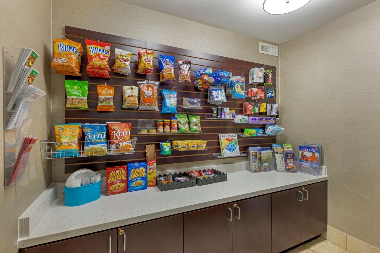 Best Western Watertown Inn & Suites Extérieur photo