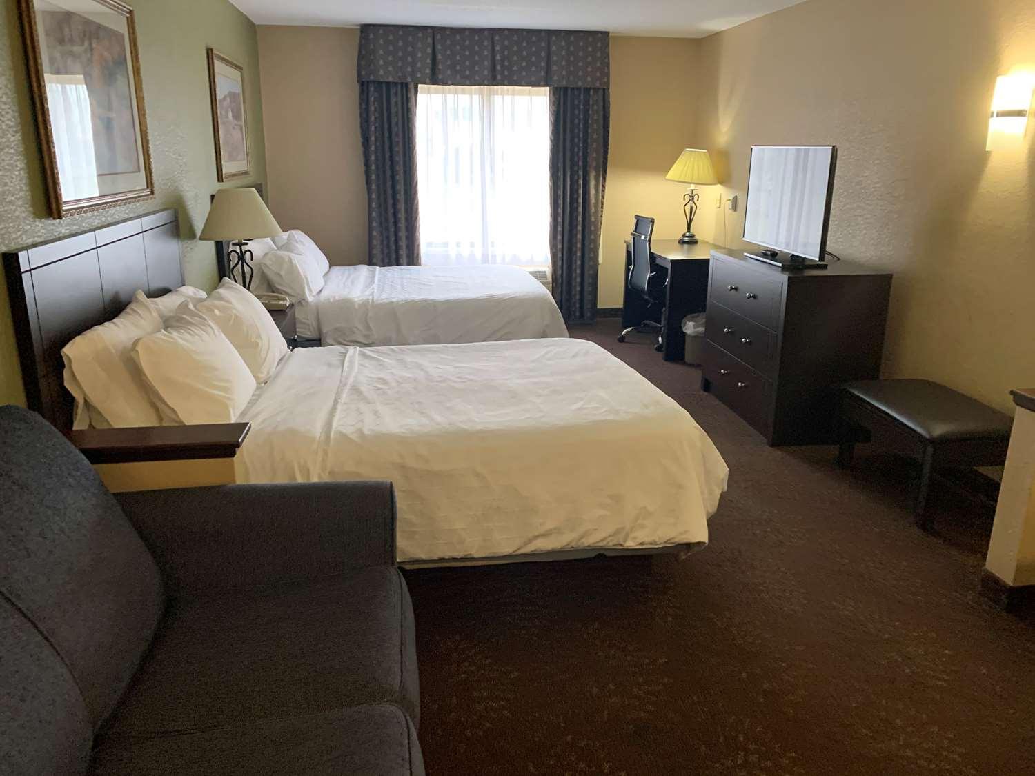 Best Western Watertown Inn & Suites Extérieur photo