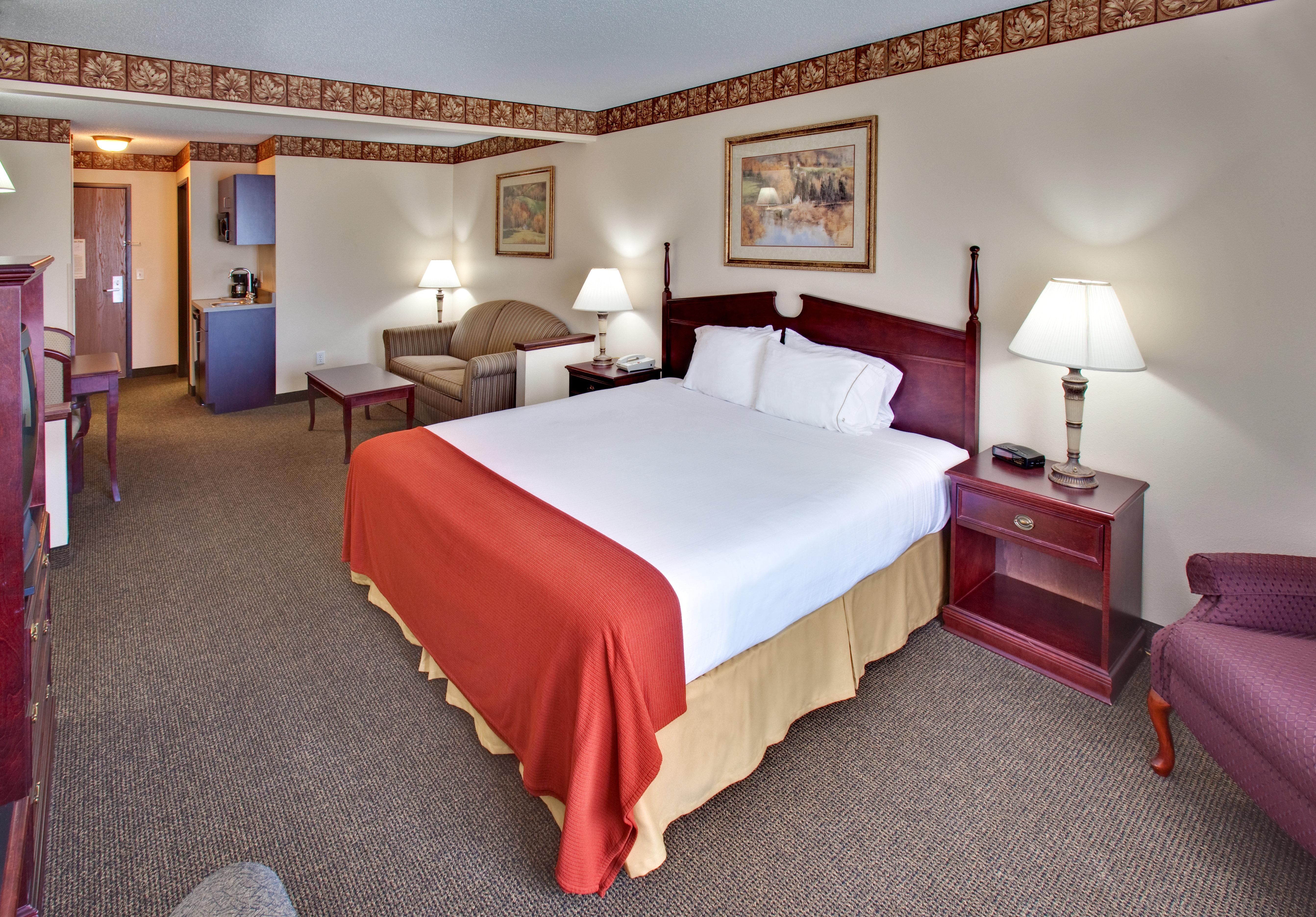 Best Western Watertown Inn & Suites Extérieur photo